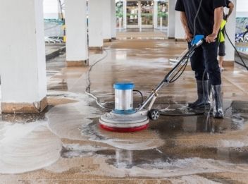 5 Popular Commercial Cleaning Agents Used by Professionals